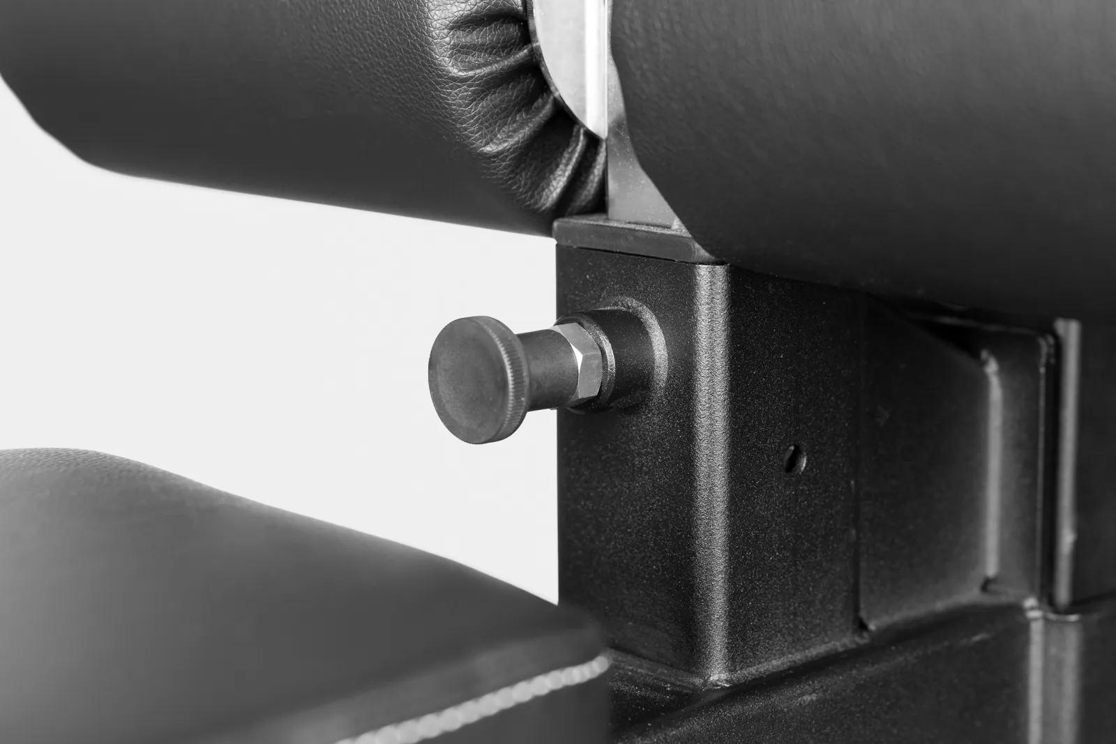 Mighty Quick Fit Seat | For those that want to have an adjustable seat for their pulley machines | KingsBox
