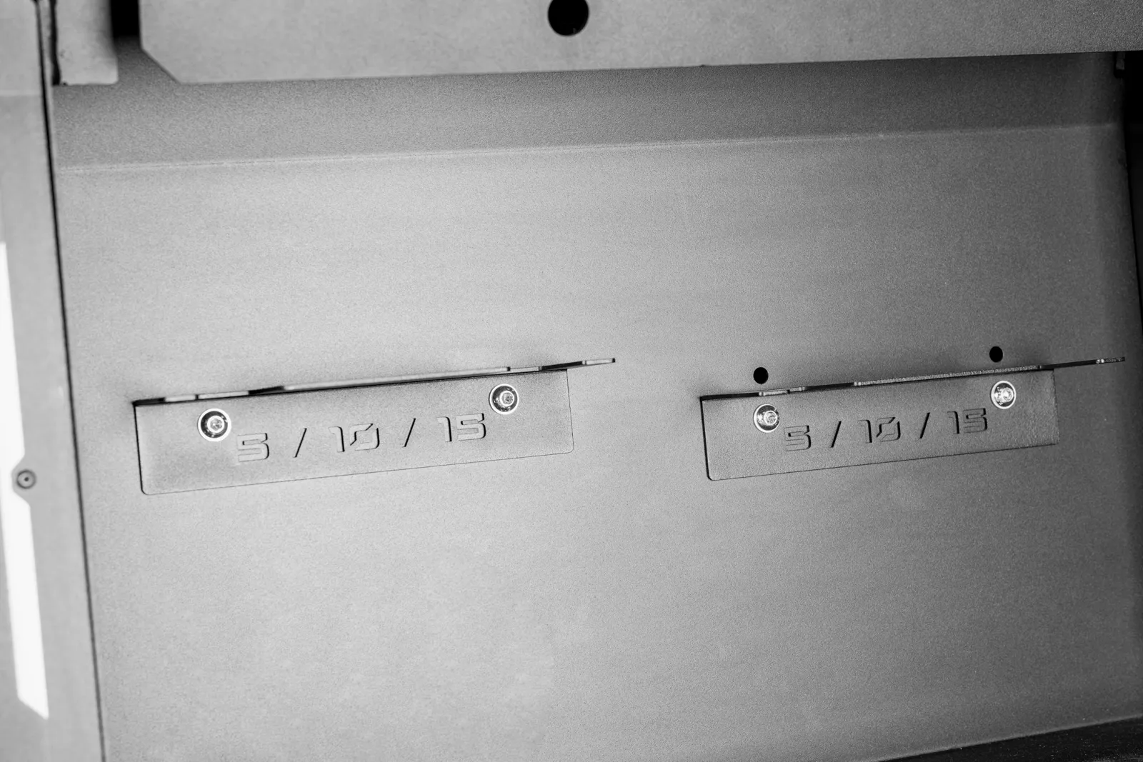 Banc de Musculation KingsBox | Banc réglable avec rangement intégré pour la maison et la salle de sport | KingsBox