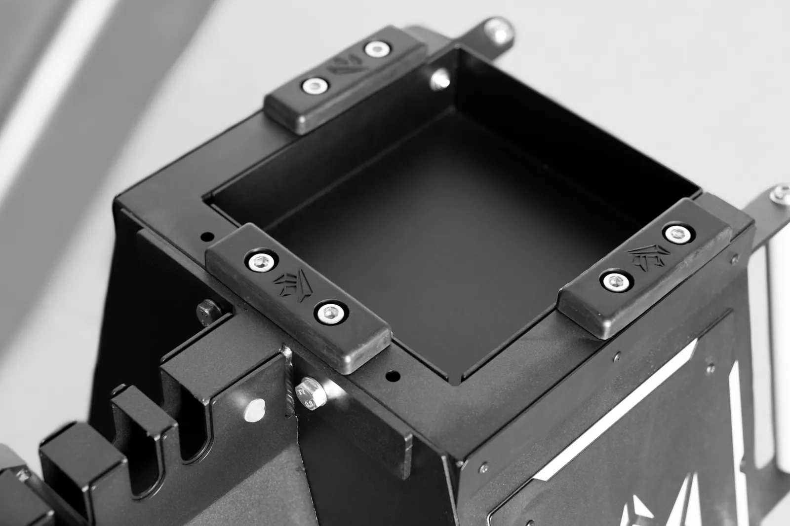 Banc de Musculation KingsBox | Banc réglable avec rangement intégré pour la maison et la salle de sport | KingsBox