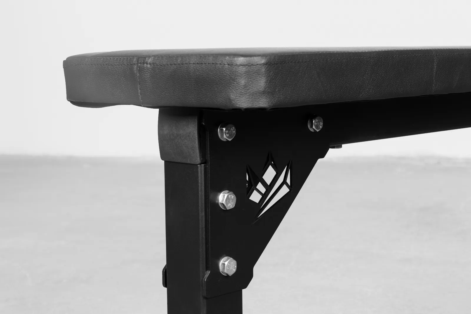 Platt bänk för gym i stål | Bänkpress | KingsBox