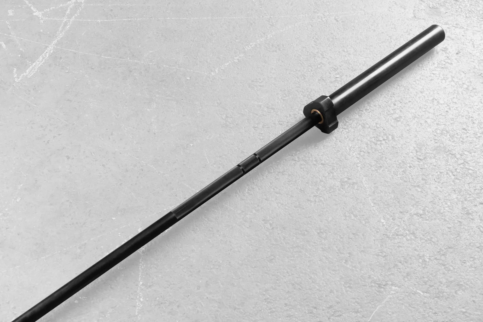 Mad Bar Bilanciere Olimpico | Bilanciere color nero per allenamenti ibridi | KingsBox