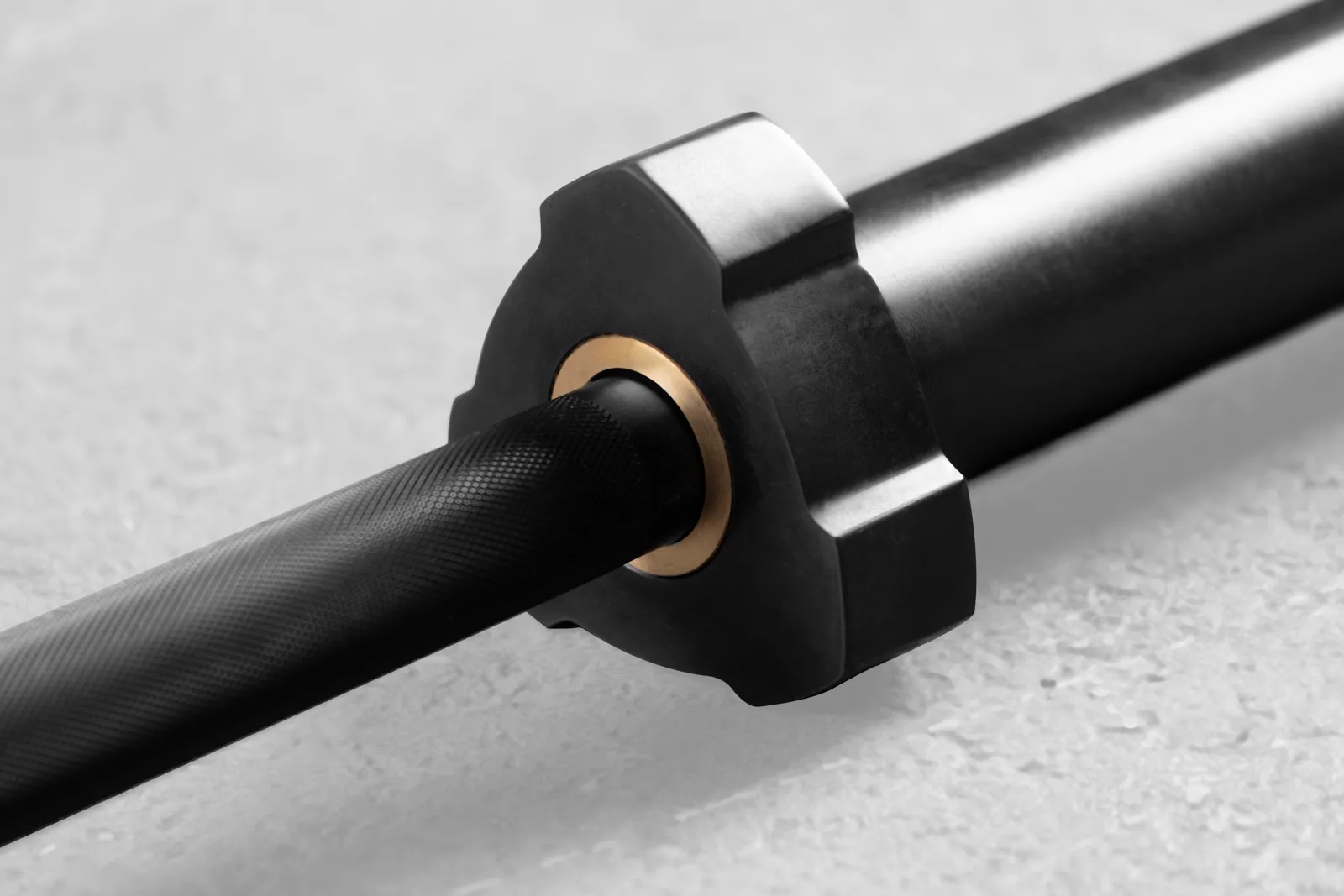 The Mad Bar Women's Olympic Barbell | Stylish Black Barbell for Dynamic Workouts | KingsBox