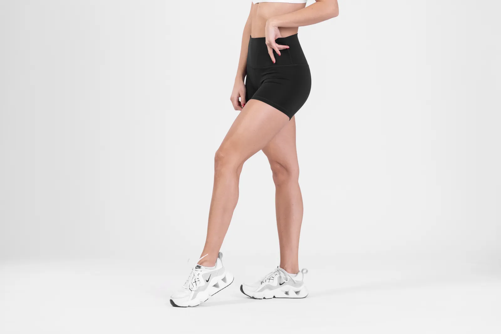 KingsBox Womens Classic Shorts - Black M | KingsBox