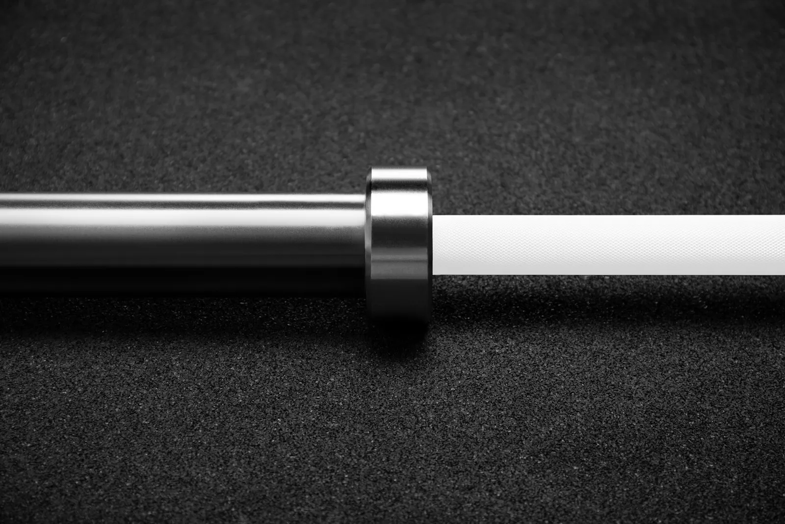 Queens Bar Cerakote White Handle + Chrome Sleeves | KingsBox