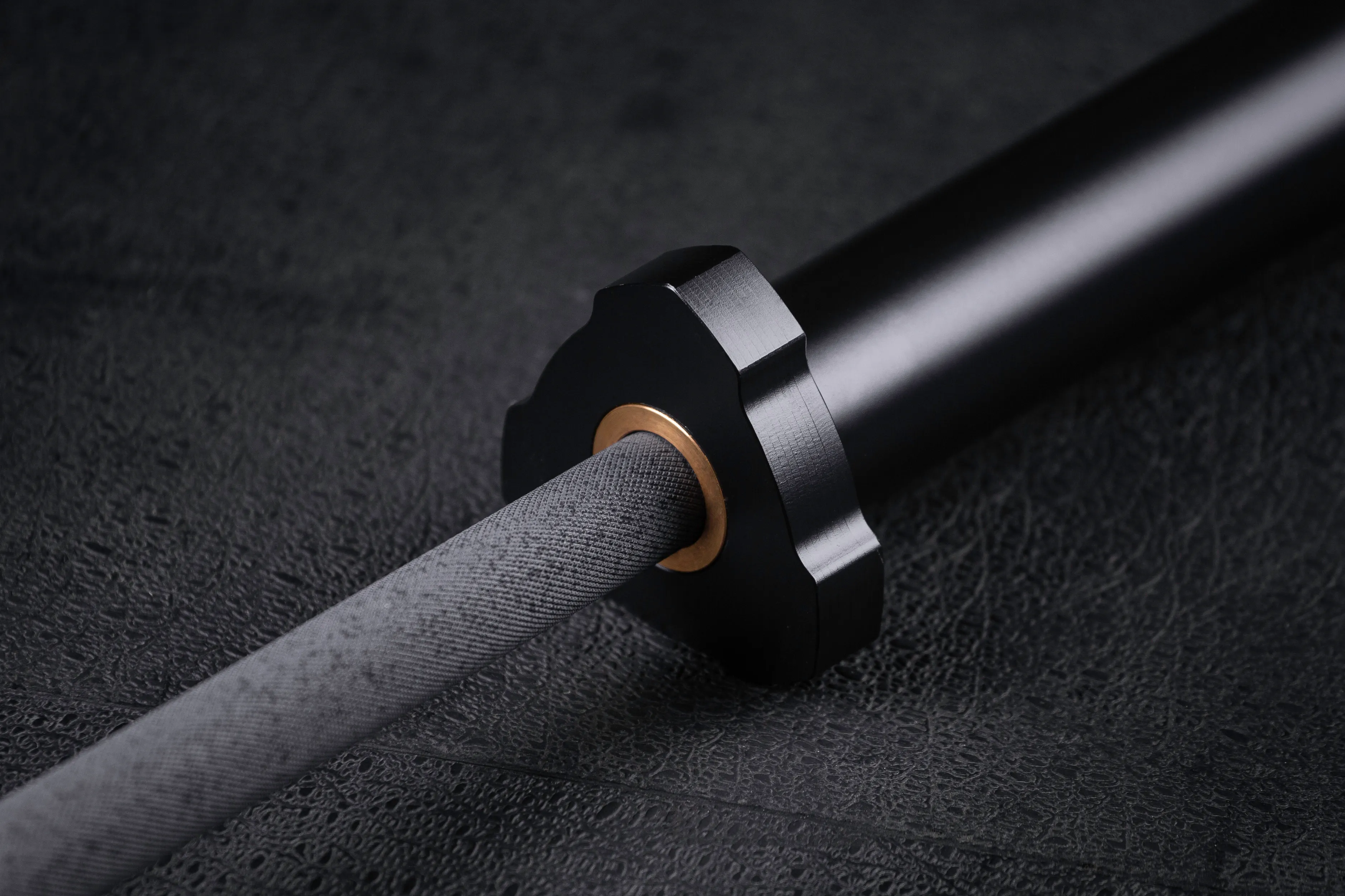 The Womens Mad Bar | Olympic barbell for Cross Training and Functional Fitness | KingsBox