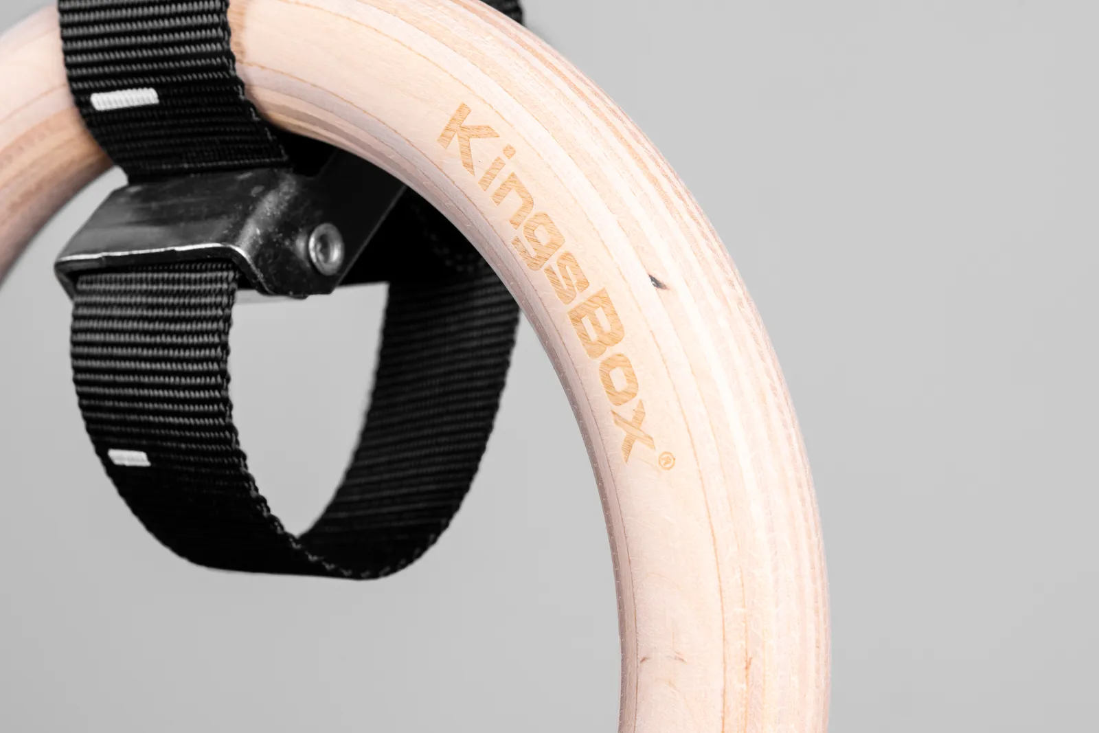 Wooden gymnastic rings with straps for gym training | KingsBox
