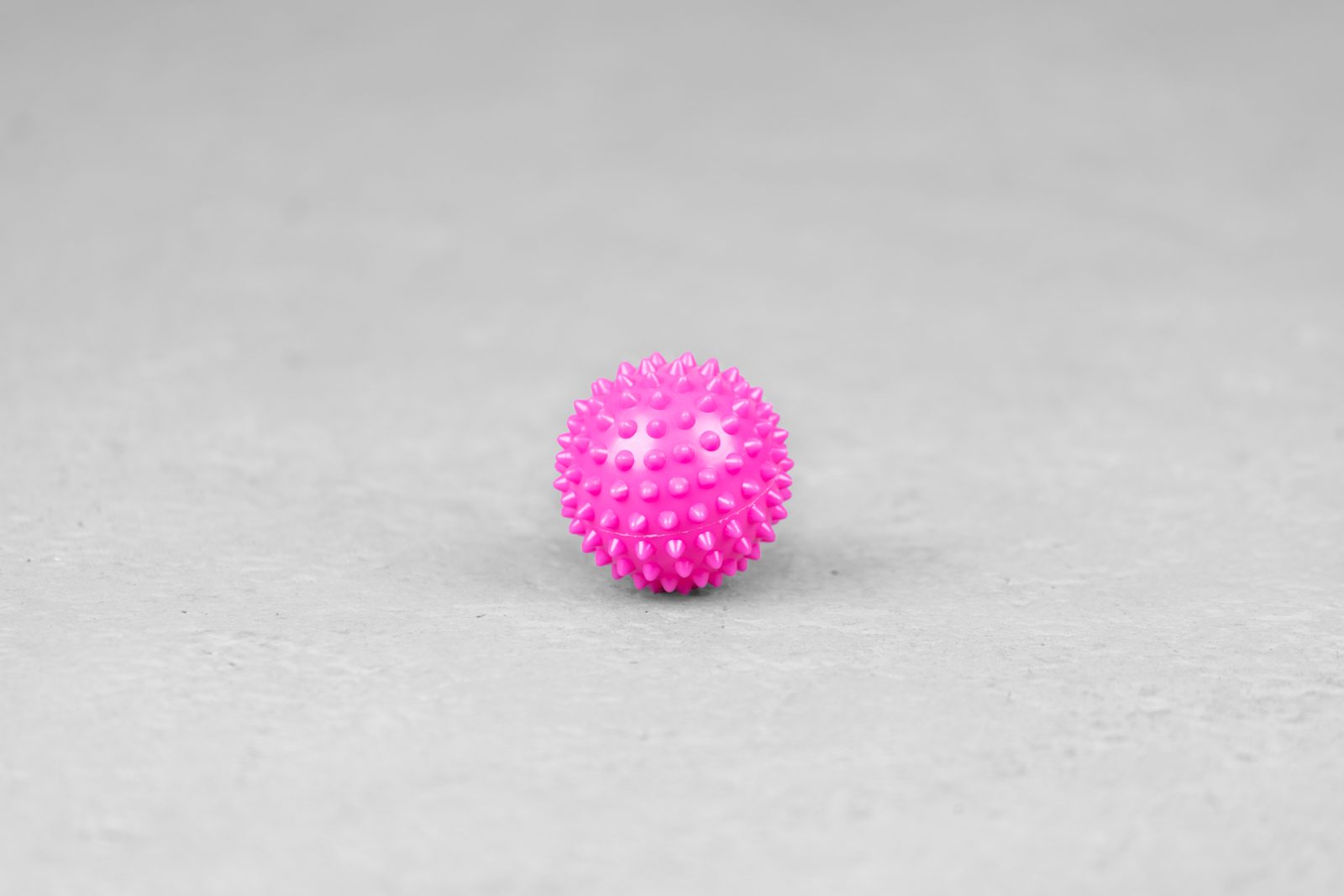 Outlet - KingsBox Spiky Massage Ball - Pink