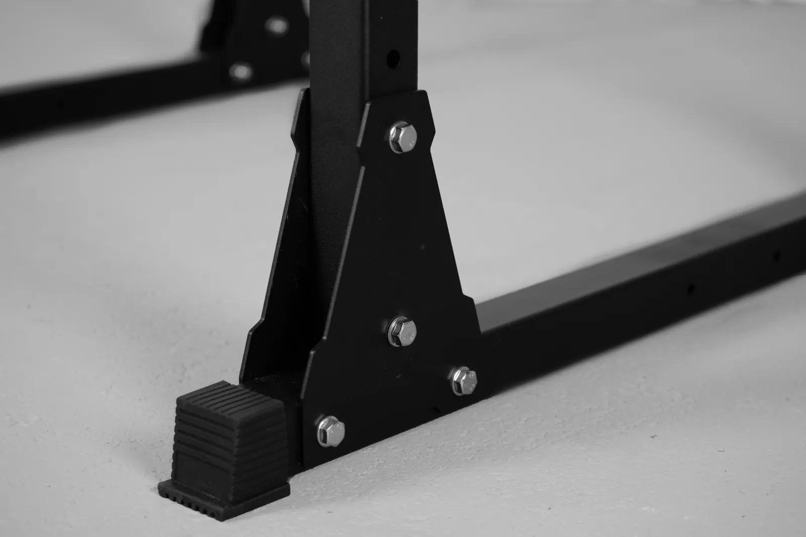 Stojan Royal Squat Rack Sx-25 | Ocelový stojan pro tělocvičny a domácí posilovny | KingsBox