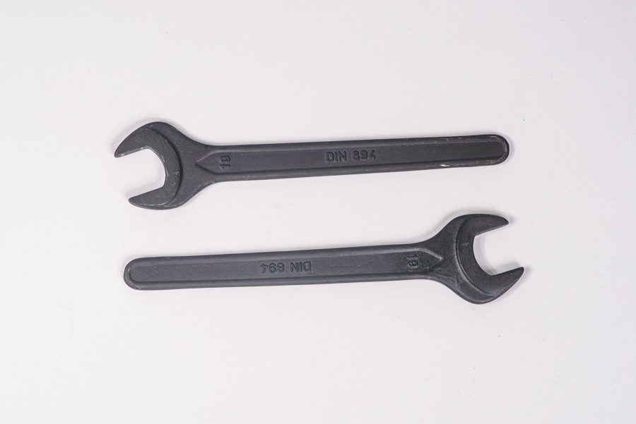 Single Sided Open End Wrench 19