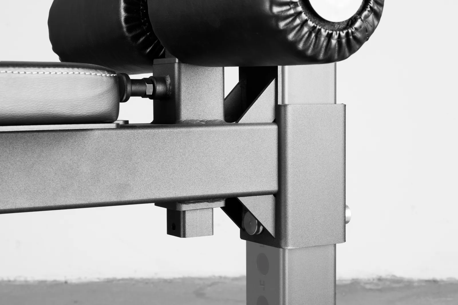 Mighty Quick Fit Seat | Per chi desidera una seduta regolabile per le proprie pulley machines | KingsBox