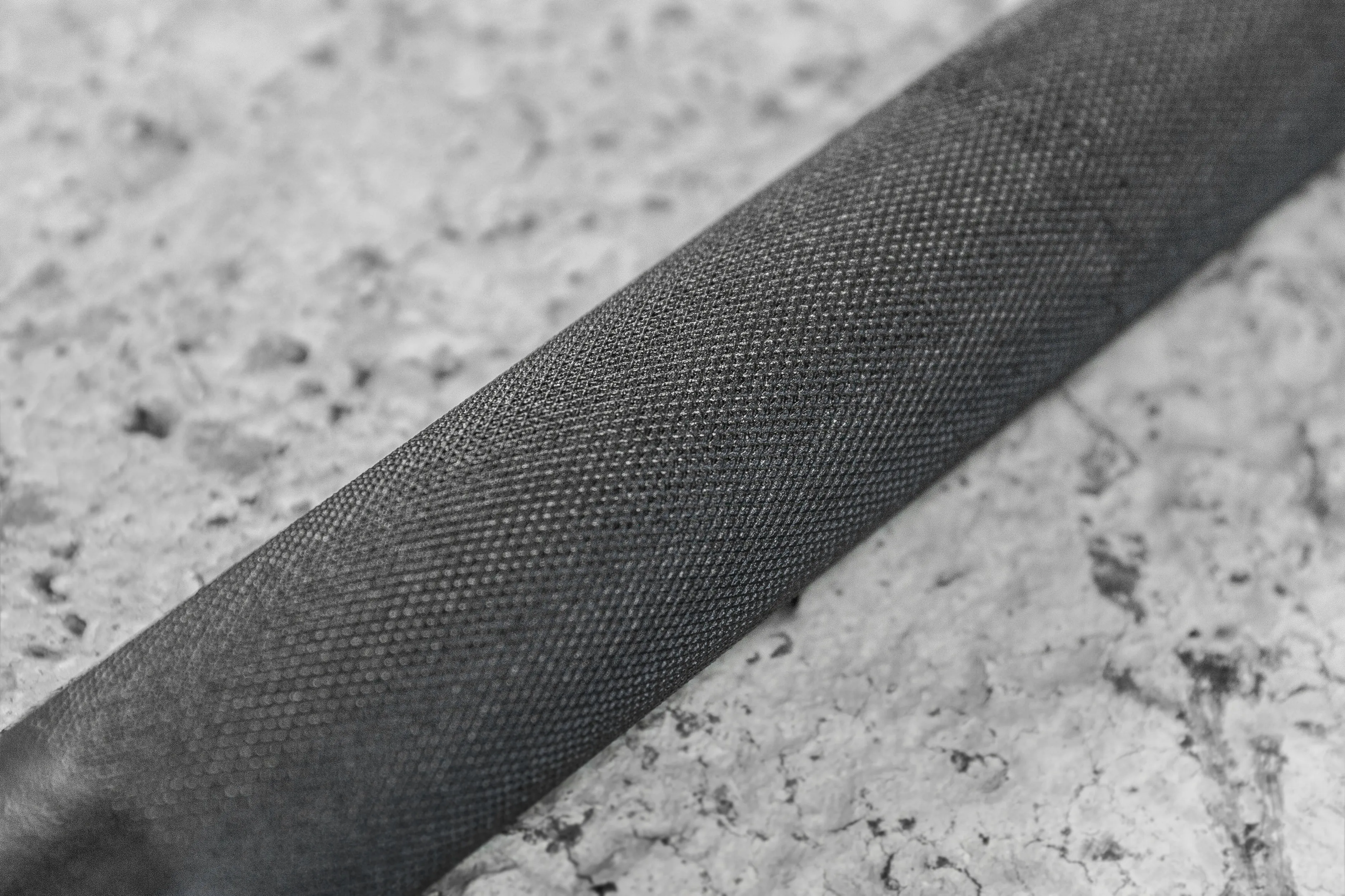 Lat Pull Bar | Pull-up bar compatible with the Pulley System | KingsBox
