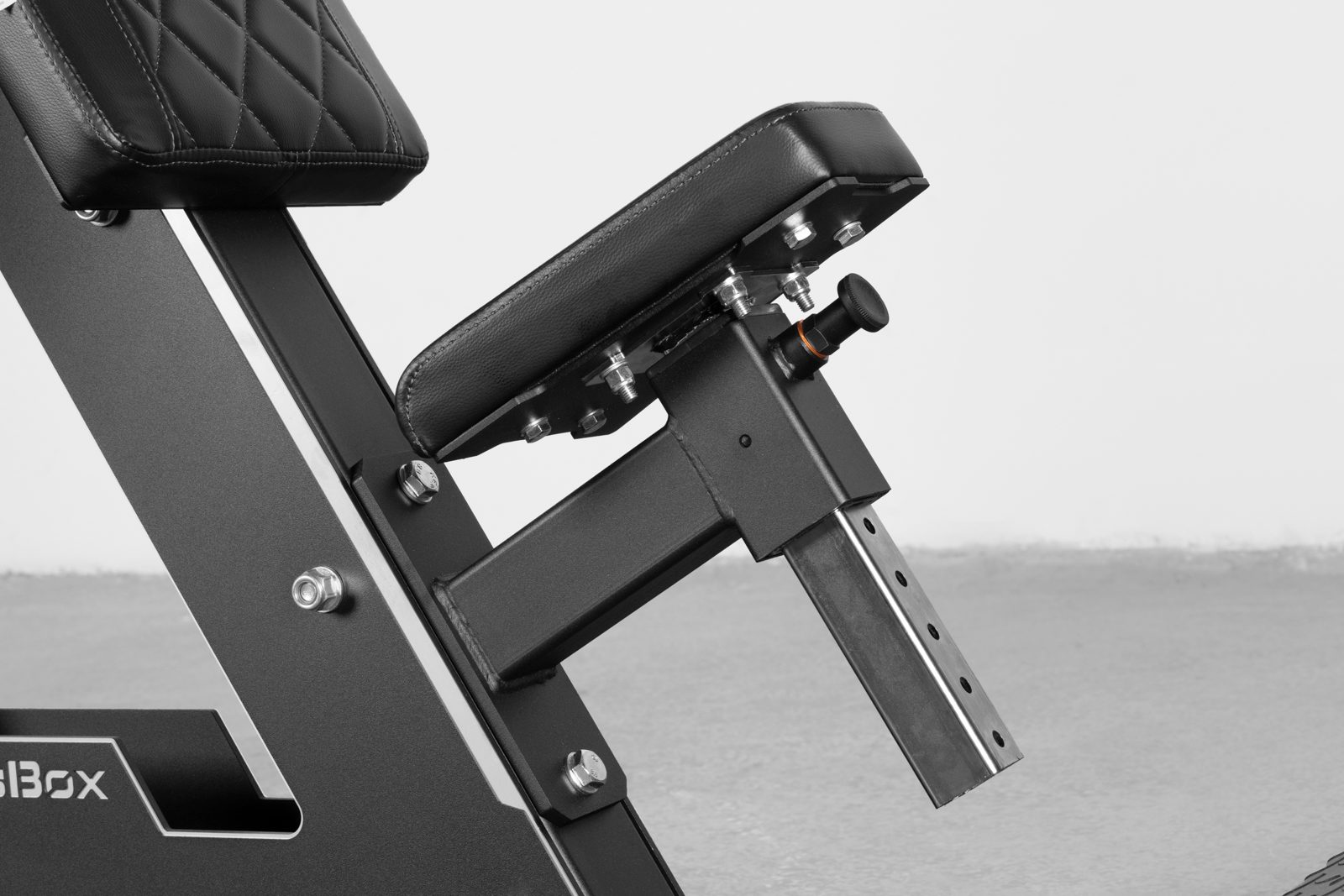 The Daring Duke - Shoulder Press Machine | KingsBox